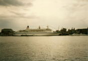 Royal Viking Sky in Antwerpen - ©Johan Thibaut