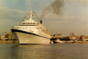 Royal Viking Sky in Antwerpen - ©Johan Thibaut