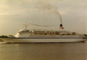 Royal Viking Sky in Antwerpen - ©Johan Thibaut