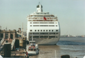 Crown Princess in Antwerpen - ©Ludo Janssens