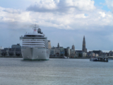 Crystal Serenity in Antwerpen - ©John Moussiaux