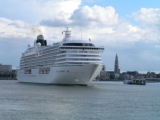 Crystal Serenity in Antwerpen - ©John Moussiaux