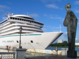 Crystal Serenity in Antwerpen - ©John Moussiaux