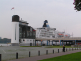 Delphin Voyager in Antwerpen - ©John Moussiaux