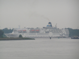 Delphin Voyager in Antwerpen - ©John Moussiaux