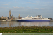 Explorer in Antwerpen - ©Sebastiaan Peeters