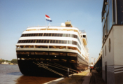 Maasdam in Antwerpen - ©John Moussiaux