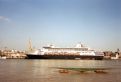 Maasdam in Antwerpen - ©John Moussiaux