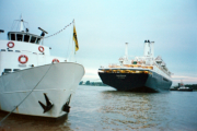 Noordam in Antwerpen - ©John Moussiaux