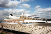 Seabourn Sun in Antwerpen - ©John Moussiaux