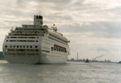 Regal Princess in Antwerpen - ©Filip Wouters