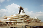 Royal Princess in Antwerpen - ©John Moussiaux