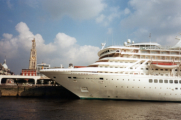 Royal Princess in Antwerpen - ©John Moussiaux