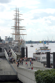 Sea Cloud II in Antwerpen - ©Stadsarchief Antwerpen 2705#342