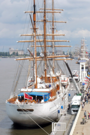 Sea Cloud II in Antwerpen - ©Stadsarchief Antwerpen 2705#342